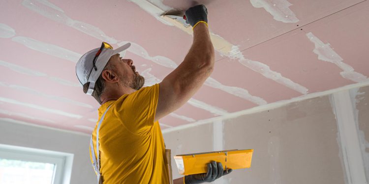 Slobodna Dalmacija – Meštar mi je obećao radove, uzeo akontaciju i – adio.’ Ovako je Hvaranka na sudu optužila Imoćanina, a onda