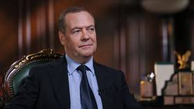 Medvedev pozdravlja Vanceovu 