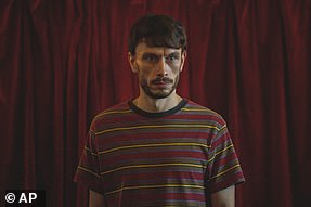 Kreator bebe jelena Richard Gadd nominiran je za svoju glavnu ulogu u hit Netflix seriji, ali opet je izgubio od Colina Farrela