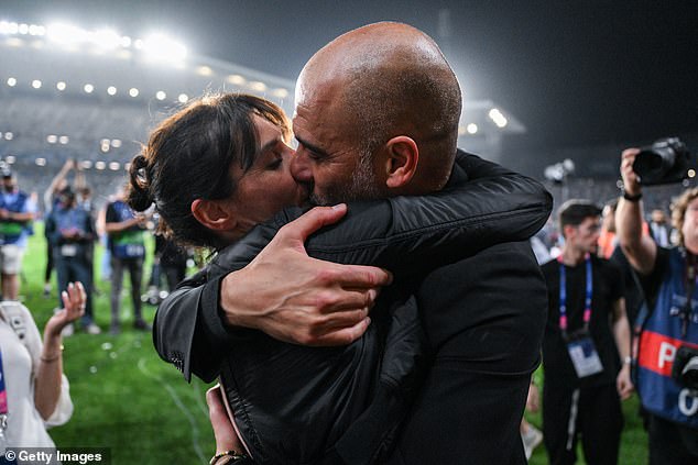 On i Serra prihvatili su se na terenu nakon što je City osvojio Ligu prvaka u lipnju 2023