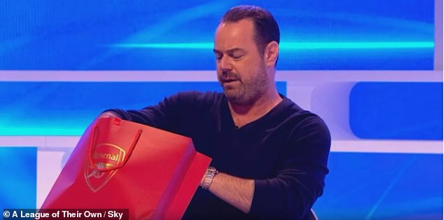 Dannyjevo priznanje dolazi nakon što je urlao 'F *** Off!' U ligi vlastite studijske publike nakon što je primio kontroverzni dar od kolege show panelista