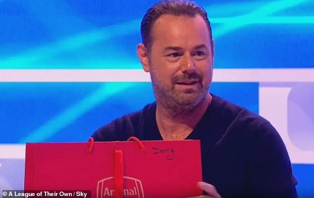 U srijedu je bio gost, zajedno s veznim igračem Arsenala Jorginh O, a udružio se s Jill Scott i Micah Richards, dok se nogometaš udružio s Jamiejem Redknappom i Robom Beckettom