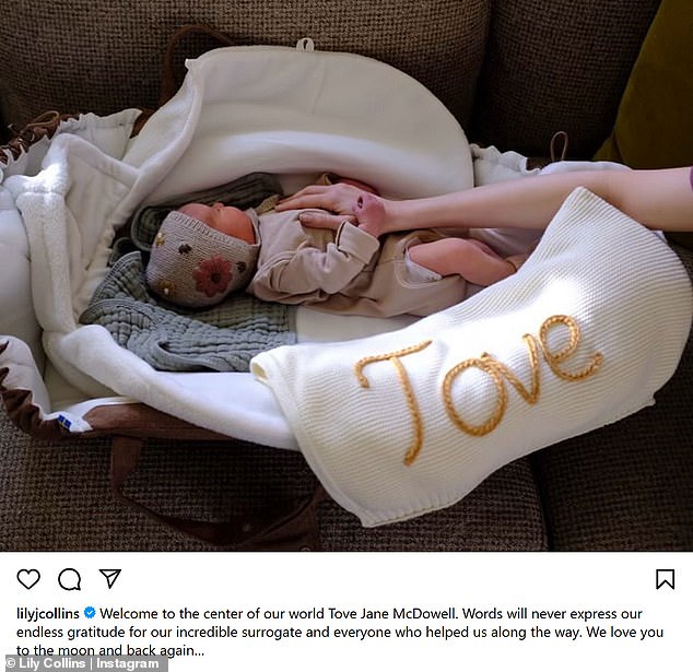 Zvijezda Emily u Parizu, 35 godina, dočekala je svoju kćer, Tove Jane, preko surogata sa suprugom Charlie McDowell, 41