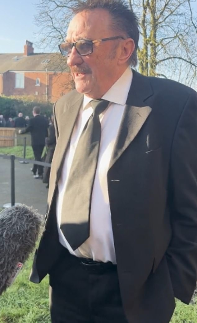 Paul, 77, rekao je da je Linda 'zabavna, bahata osoba' dok se razmišljao o njihovom prijateljstvu od 40 godina