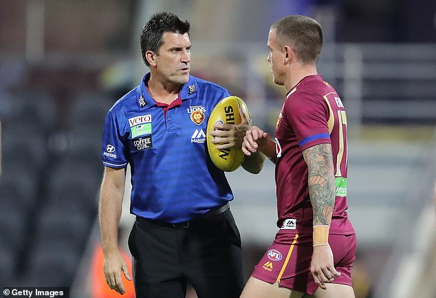 Tapping je bio jako voljen i cijenjen član i Essendon i Brisbane Lavove
