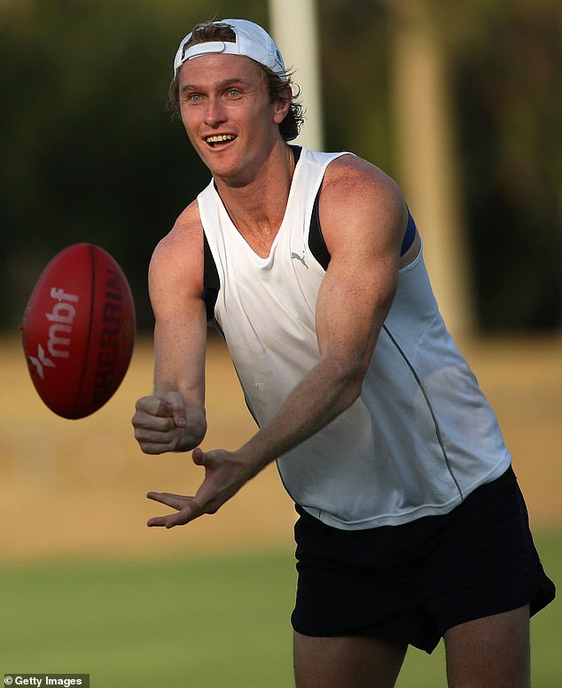 Troy se preselio u Geelong nakon što je završio s Lavovima, osvojivši premijeru s klupskom VFL strane prije nego što se preselio u odjel za talente