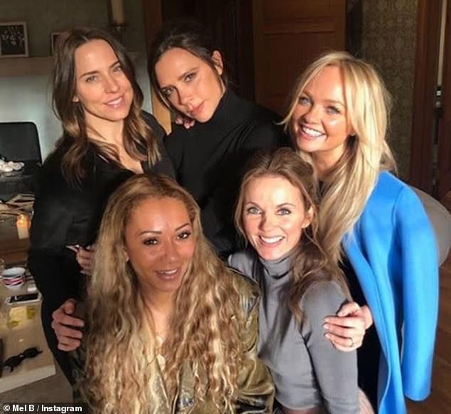 Formirala je Spice Girls s Victoria Beckham, Geri Horner, Melanie C i Emmom Bunton - ali nije bila sigurna hoće li itko biti dovoljno hrabar za izložbu