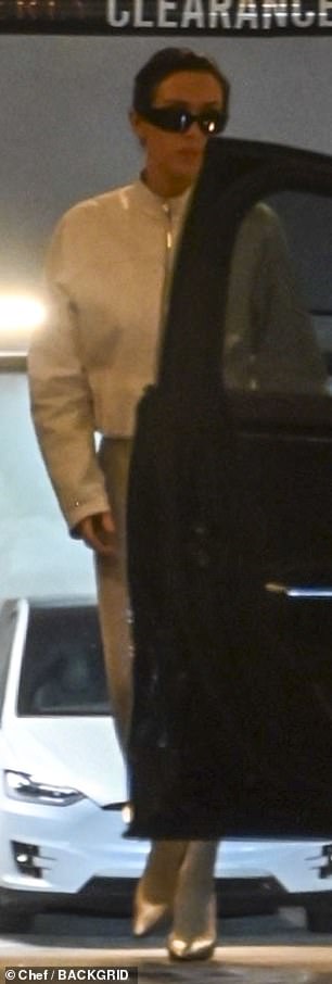 Zvijezda je pogodila zapanjujuću sličnost s nekim bivšim izgledom Kim Kardashian nakon što je zvijezda prošla kroz razdoblje oblikovanja sličnih gamaša sa stilskim petom