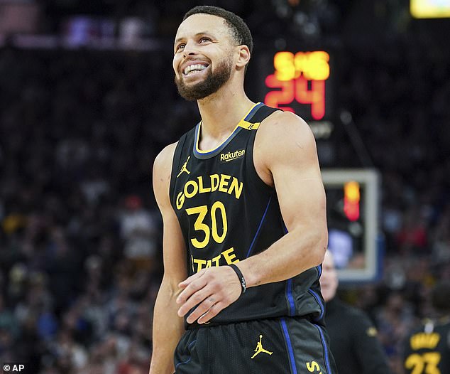 Butler je sada udružio snage s ratnicima superzvijezdom Steph Curry na još jedan pogodak u naslovu