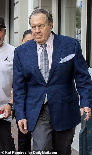 Njih su dvoje viđeni kako stižu u Steakhouse Desi Vega u New Orleansu na dobrotvorni događaj koji je imao koristi od onih koji su pogođeni novogodišnjim terorističkim napadom