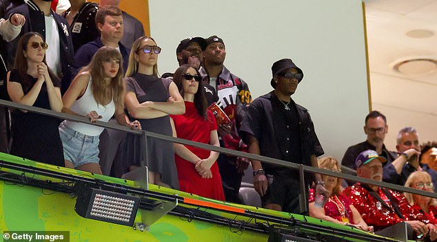 Ali prvo poluvrijeme bilo je tvrdi sat za Swift dok su se poglavari raspadali protiv orlova