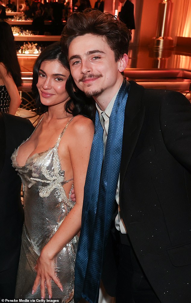 Prije nešto više od mjesec dana, Timothée je imao drugačiju frizuru s djevojkom Kylie Jenner pored sebe na Zlatnim globusima