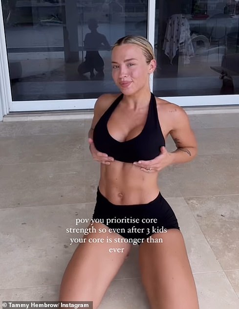 Iako Kayla nije identificirala nijednog određenog influencera za fitness kao 'krivnu' za seksualizaciju njihovih korisnika sadržaja brzo se žalila na Tammy Hembrow. (Na slici)