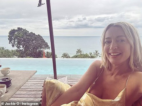 Čovjek, poznat kao Brendan, stavljen je na emitiranje tijekom petka u epizodi emisije Kyle i Jackie O. Brendan je 'izložila' još jedan slušateljica, Molly, koja se u četvrtak pojavila na izložbi KIIS FM. Međutim, čini se da je glasina vjerojatno rezultat 'miješanja'