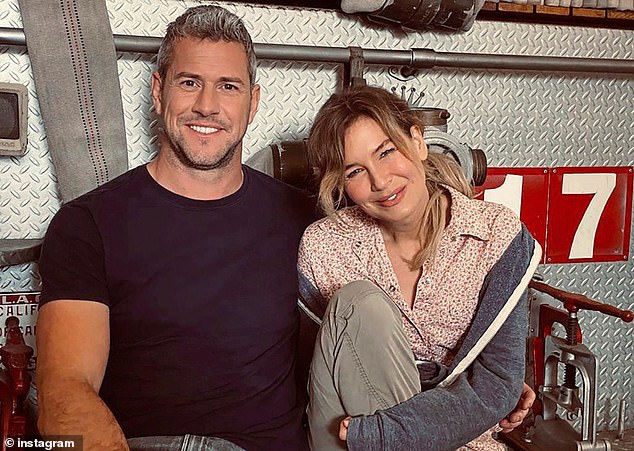 Glumica i britanski TV voditeljica prvi put su prešli staze 2021. godine kada se glumica posebno pojavila na Ant's Discovery+ Showu pod naslovom, Celebrity IOU: Joyride