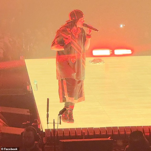 Nakon svog priznanja, fanovi su se popeli na društvene medije kako bi izrazili zabrinutost