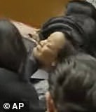 Pjevačica Take A Bow zagrlila je repera nakon što je presuda objavljena u utorak