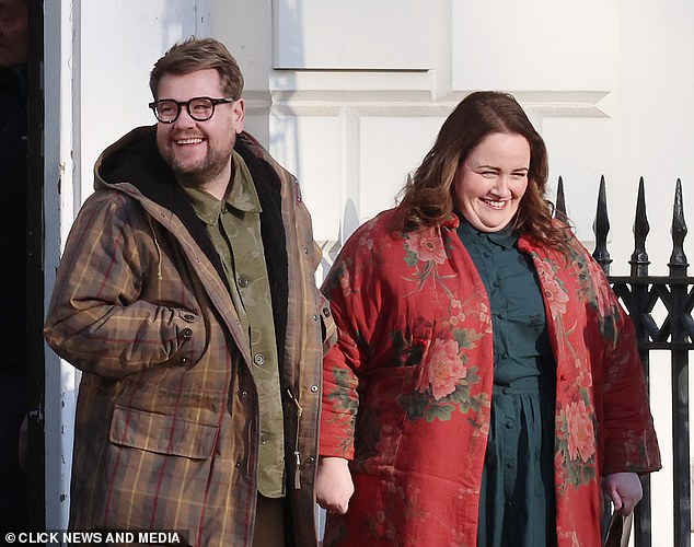 Glumcu se pridružio James Corden dok su počeli snimati mračnu komediju Stevena Soderbergha The Christophers s bebom zvijezdom jessica Gunning (desno)