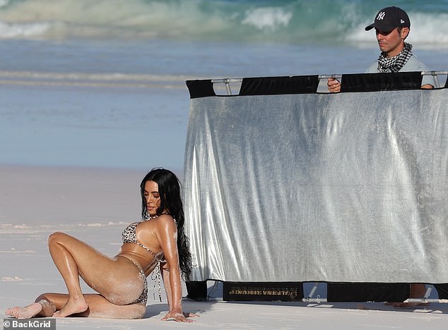 Samo nekoliko dana ranije, poslala je svoje obožavatelje u rep špekulacija kad se ponovno ujedinila s bivšim a-listom za istu TV emisiju koja ih je okupila