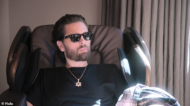 Scott Disick, koji dijeli troje djece s Kiminom starijom sestrom Kourtney, 45 godina, 'odgajana je židovska i činjenica da Kim nije demantirala Kanye West mržnje antisemitske primjedbe apsolutno ga gnjavi'