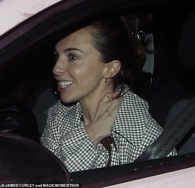 Louisa Lytton (Ruby Allen) također je izgledala oduševljeno dok je krenula kući, vidjevši kako je ranije izgledala devastirano na showu dok je njezin partner na ekranu Martin ubijen