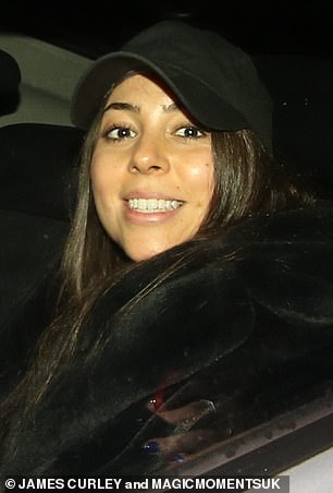 Sophie Khan (Priya Nandra-Hart) izgledala je dobro raspoložena