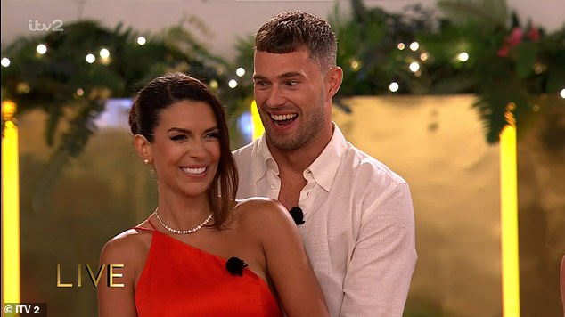 Ekin-Su i Curtis zauzeli su treće mjesto u drugoj sezoni All Stars-off-a ranije ovog tjedna