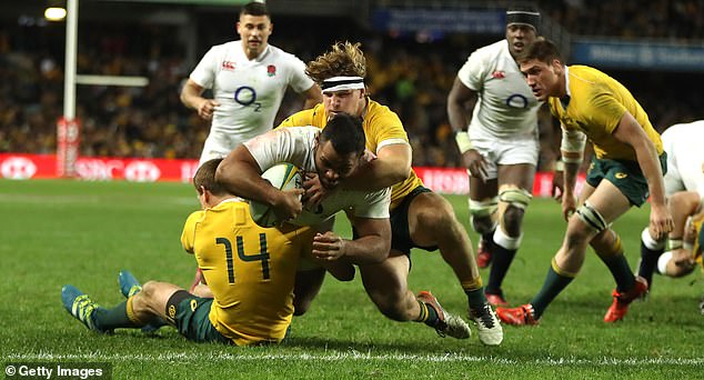Tuipulotu redovito bira mozak svog rođaka Billyja Vunipola, koji ima 75 Engleskih kapa
