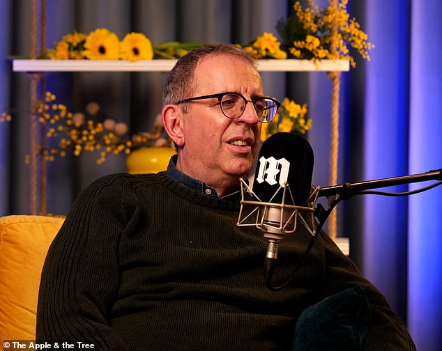 Velečasni Richard Coles (62) priznao je da 