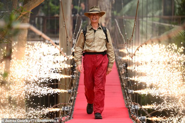 Nigel Farage napuštajući seriju 2023. godine i ja slavna osoba ... izvucite me odavde!