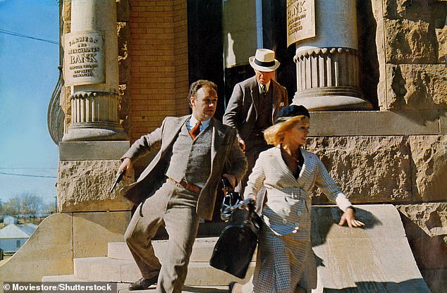 Hackman je igrao Buck Barrow u Bonnieju i Clydeu (na slici u filmu 1968.)