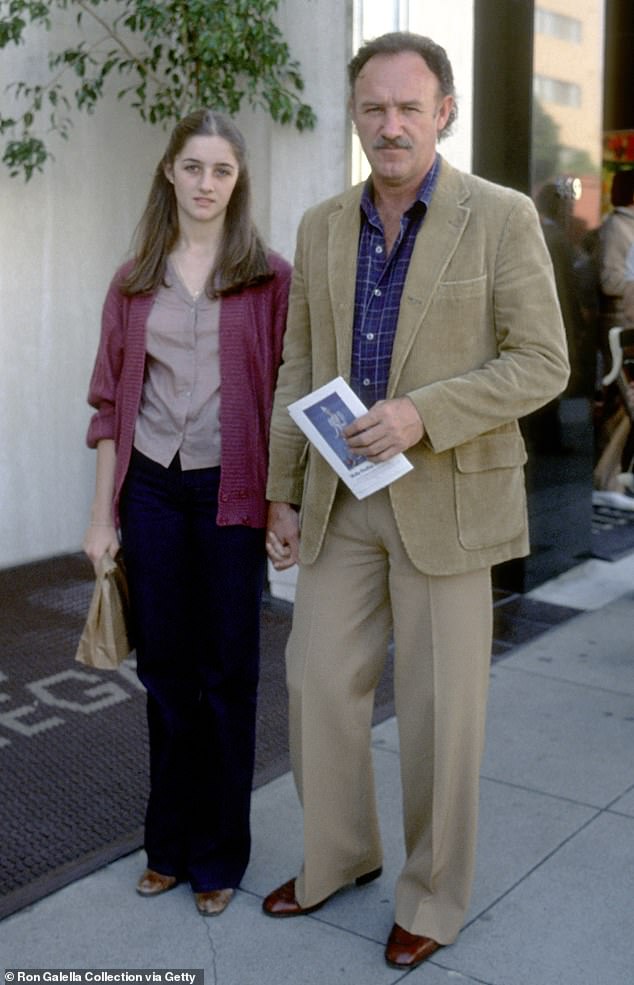 Gene i kći Elizabeth u ožujku 1979. u Beverly Hillsu u Kaliforniji