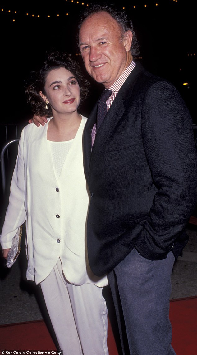 Leslie je rekla dailymail.com da je njezin otac bio u velikoj formi prije njegove smrti i 'volio je raditi pilates i jogu'