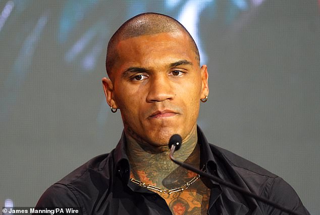 Conor Benn je bijesan na to da je prijetnja Chrisa Eubank Jr -a, ali njegov je otac zaustavio ispadanje