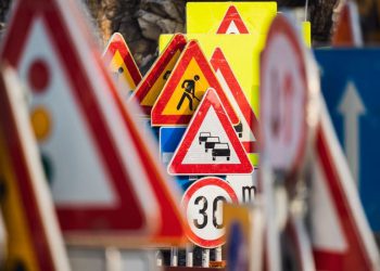 APEL IZ DALMACIJE Nakon strašne nesreće, javili se mještani: “Zbog epiteta ‘srpskog sela‘ cesta kroz naselje nema odgovarajuću prometnu signalizaciju”