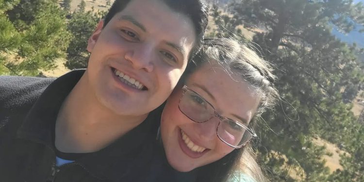 Adan Manzano, Kansas City Reporter, 27, odjednom umire dok je bio u New Orleansu za Super Bowl