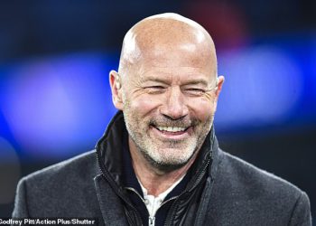 Alan Shearer cilja na “Rude” legendu NFL-a Tom Brady nakon što je Birmingham Investor dao prioritet Super Bowlu gledajući kako njegova strana izgubi 3-2 u Newcastleu u FA Cupu