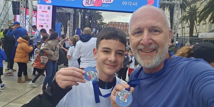 Andro Krstulović Opara sudjelovao na 25. Splitskom maratonu, s njim je trčao i njegov sin Duje