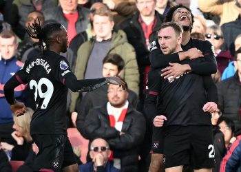 Arsenal vs West Ham – Premier liga: Ocjena uživo, vijesti i ažuriranja dok čekići prvi put udaraju s Gunners -om koji žele zatvoriti jaz na Liverpool Plus ažuriranja iz četiri druge igre