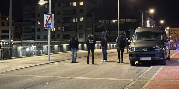 Austrija ubodi najnovije: Dječak, 14 godina, umire nakon napada noža u Villachovu ostavljaju četvoricu ranjenih