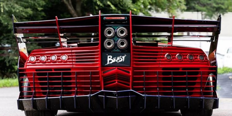 Auto Klub – Brutalna prerada: Japanci žrtvovali pravi Lamborghini Diablo i napravili ekstremnu ‘Zvijer’