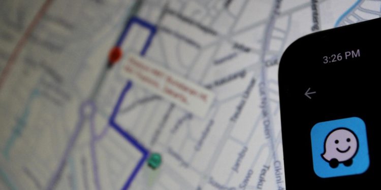 Auto Klub – Državni službenici žele limitirati neke funkcije Wazea jer koriste kriminalu: Google dao snažan odgovor