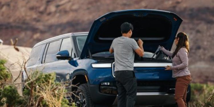 Auto Klub – Električni auto ‘ostao nepokretan’ nakon laganog udarca u stup: ‘Ne brinite, to je sigurnosna značajka’