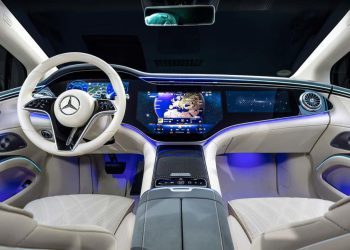 Auto Klub – Iz Mercedesa priznali ono što svi misle: Ogromni zasloni nisu luksuz, kupci žele bolje materijale i ergonomiju