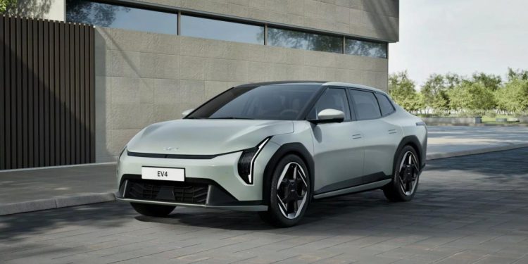 Auto Klub – Kia je otkrila svoj novi kompaktni model: Ovo je EV4, dolazi i kao neobična limuzina