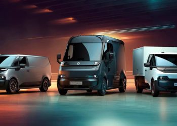 Auto Klub – Komercijalni program: Renault je predstavio tri kombija, a osim novog Trafica tu su i dva potpuno nova imena