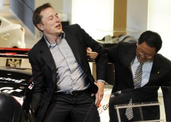 Auto Klub – ‘Mrtva utrka’: Tko je imao najprodavaniji automobil na svijetu prošle godine, Toyota ili Tesla?