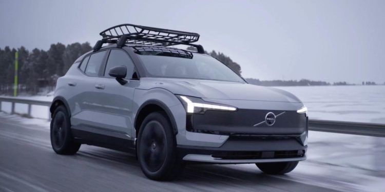 Auto Klub – Naočita avanturistička crossover varijanta EX30: Predstavljen prvi električni Volvo Cross Country