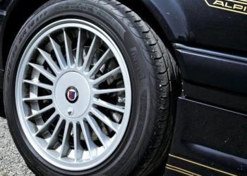 Auto Klub – Odjeća čini čovjeka, a kotači automobil: Ovo su automobili s naposebnijim naplatcima u povijesti