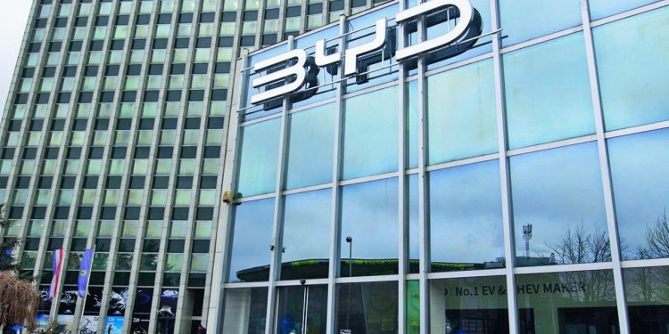 Auto Klub – Poznato je da kineska kompanija BYD u ožujku stiže u Hrvatsku, ovo su modeli automobila koje će nuditi